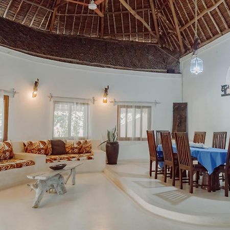 Baobab Village Watamu Exteriör bild