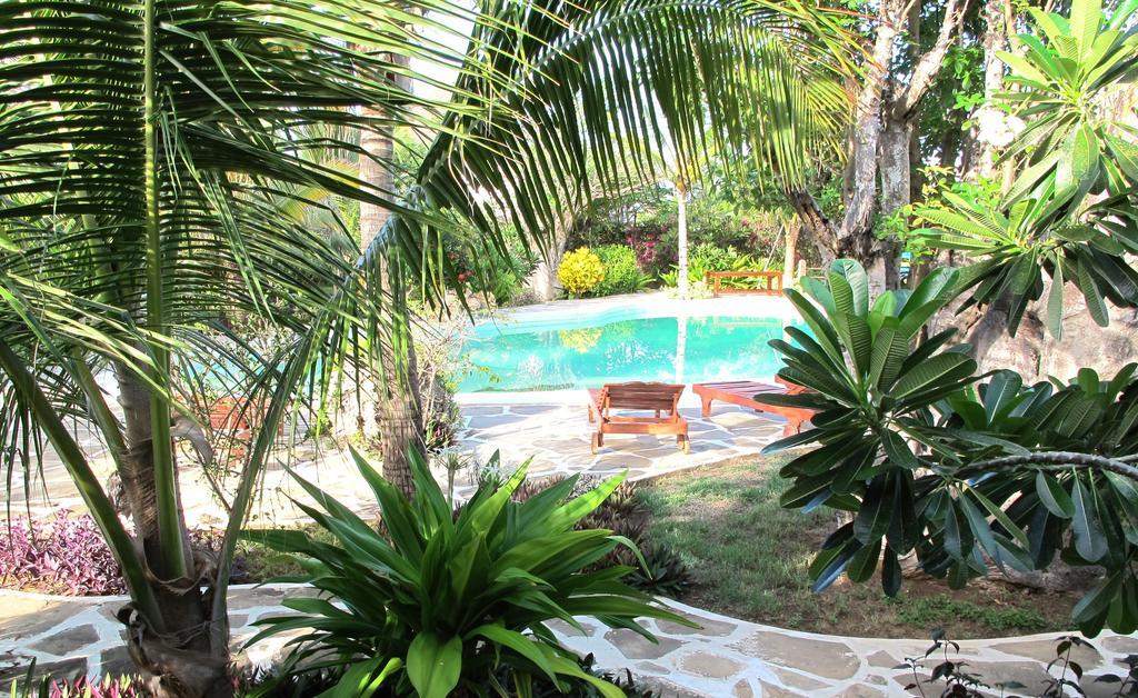 Baobab Village Watamu Rum bild