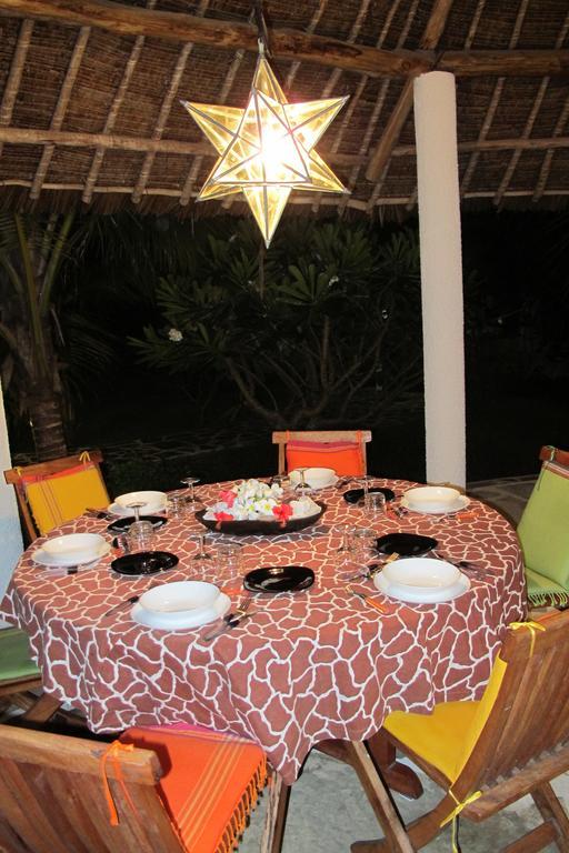 Baobab Village Watamu Rum bild