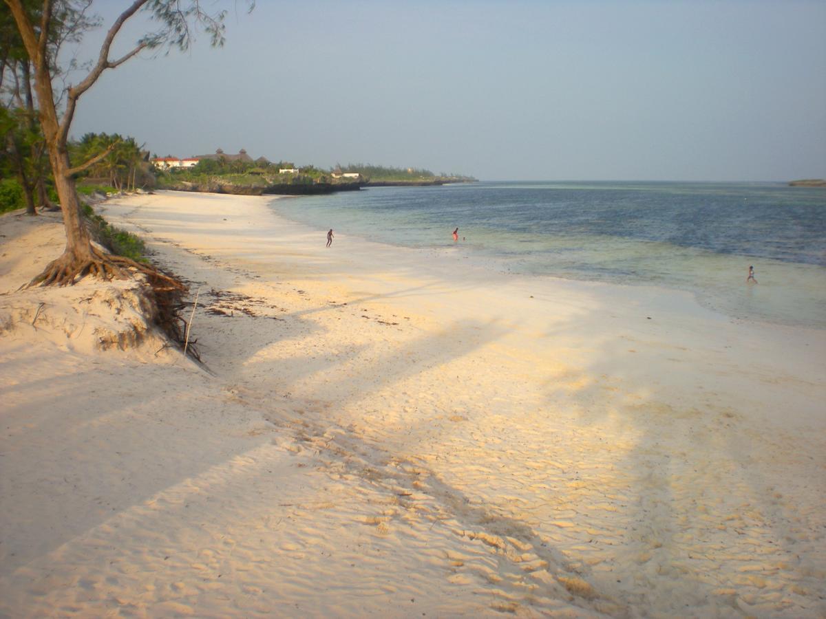 Baobab Village Watamu Exteriör bild